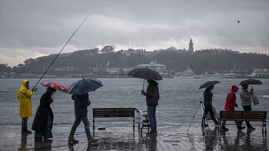 Meteoroloji’den 16 ile kar uyarısı! Sıcaklıklar 5 derece birden düşecek, İstanbul’da sağanak alarmı 8